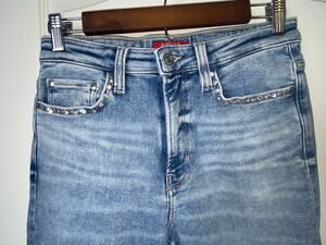 Guess Bling Studded Shiny Rear Logo Light Wash Jeans Women's Size 26